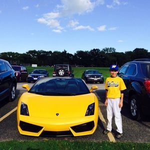 Meet your Posher, Zakaria